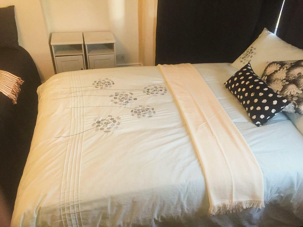 North London Cottage מראה חיצוני תמונה