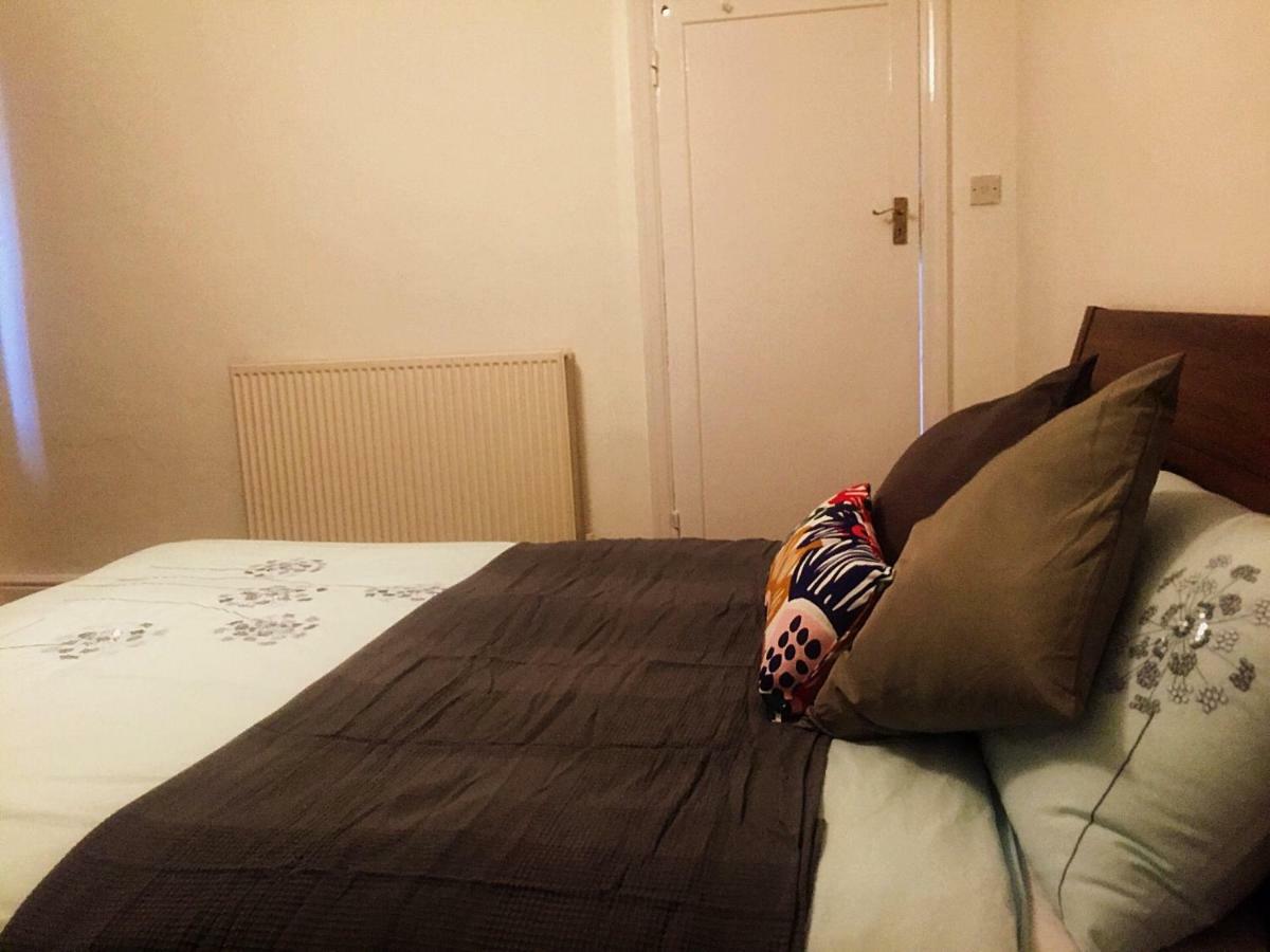 North London Cottage מראה חיצוני תמונה