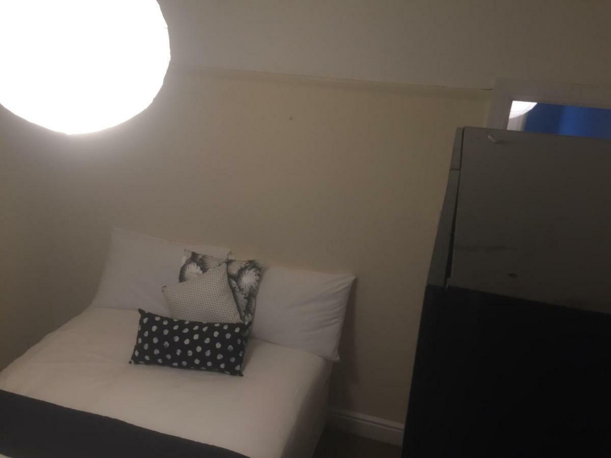 North London Cottage מראה חיצוני תמונה
